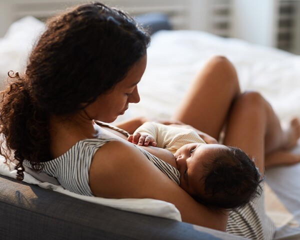 Agosto Dourado reforça a importância de priorizarmos a amamentação no Brasil